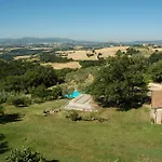 Agriturismo Acquaviva Тоди