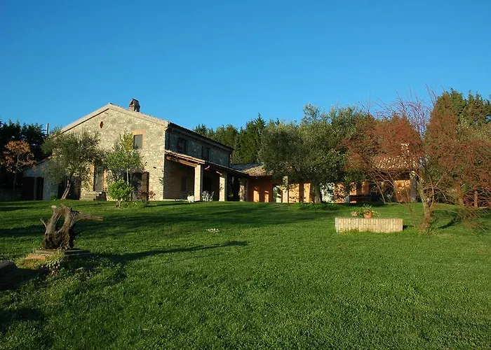 Acquaviva * トーディ